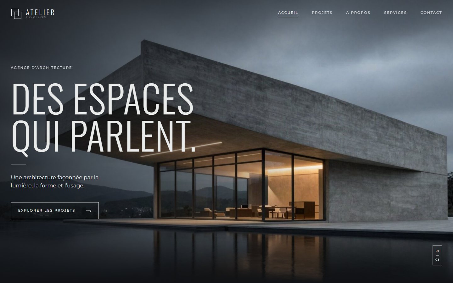 Page d'accueil d'Atelier Horizon : un bâtiment en béton au crépuscule
